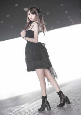 国产一区二区美女自卫_DVD免费在线播放